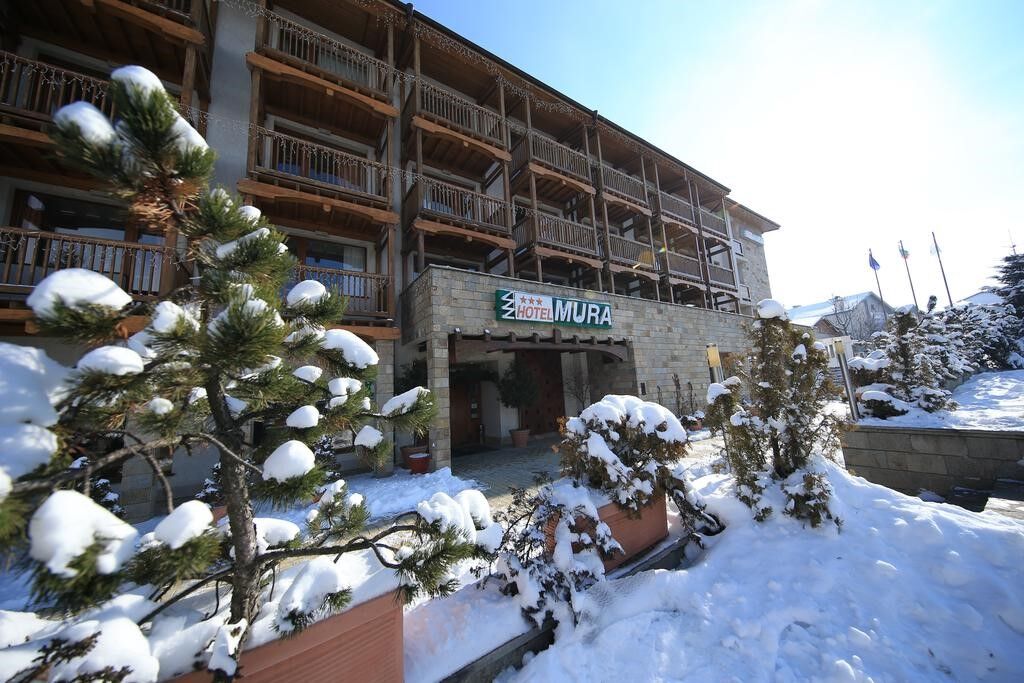 Mura Hotel Bansko Esterno foto